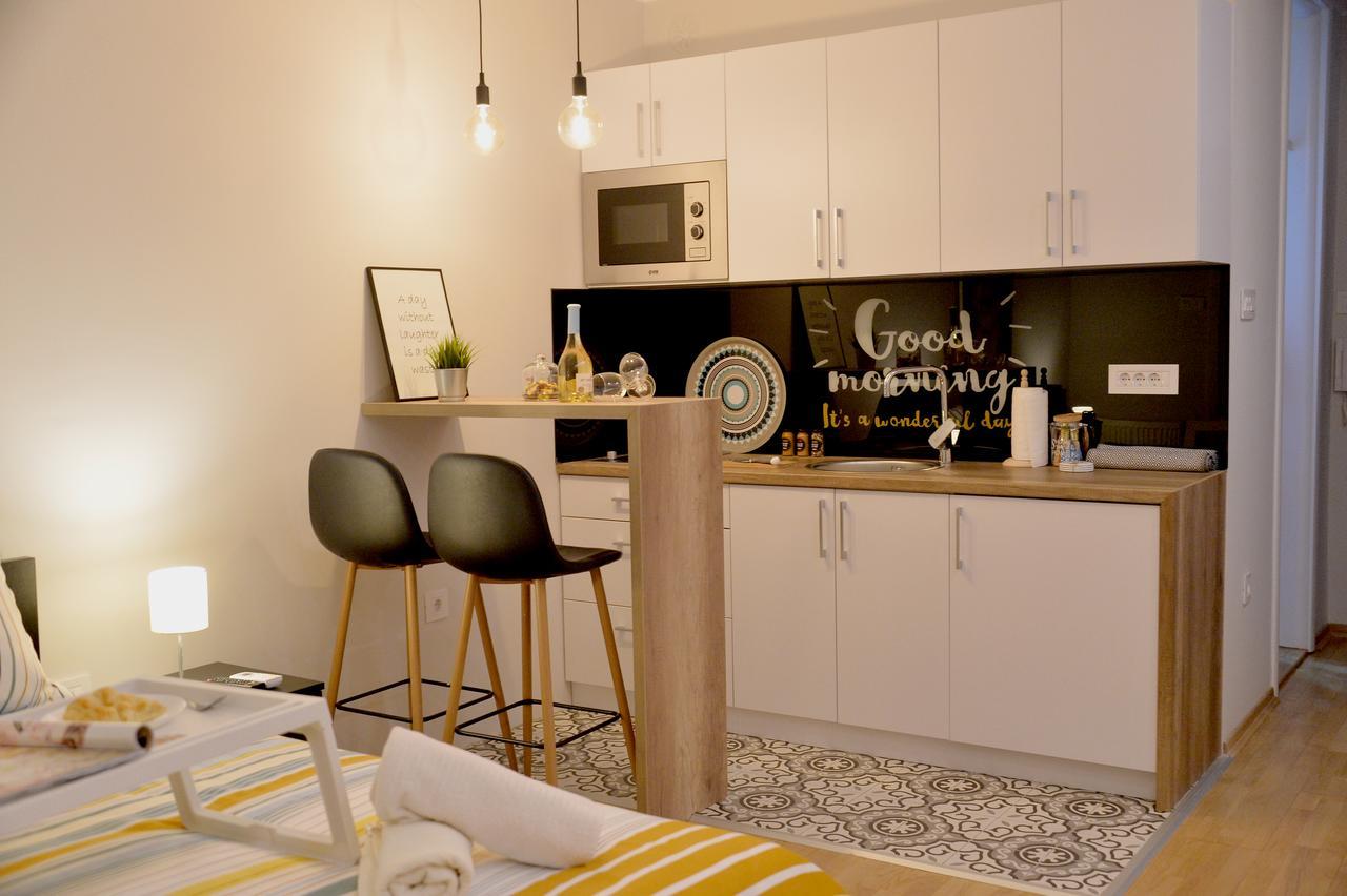 Apartment Pleasure Novi Sad Eksteriør billede